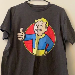 Fallout t shirt men's medium. Bought from gamestop